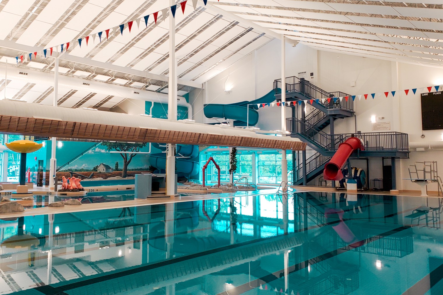 A photo inside the Steinbach Aquatic Centre, overlooking the lap pool and Leisure Pool